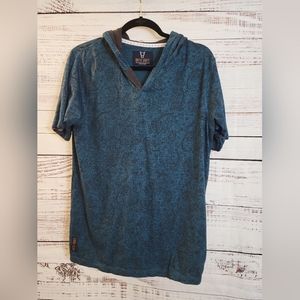 Quilted Giraffe L hooded Tee Shirt Black and Blue paisley